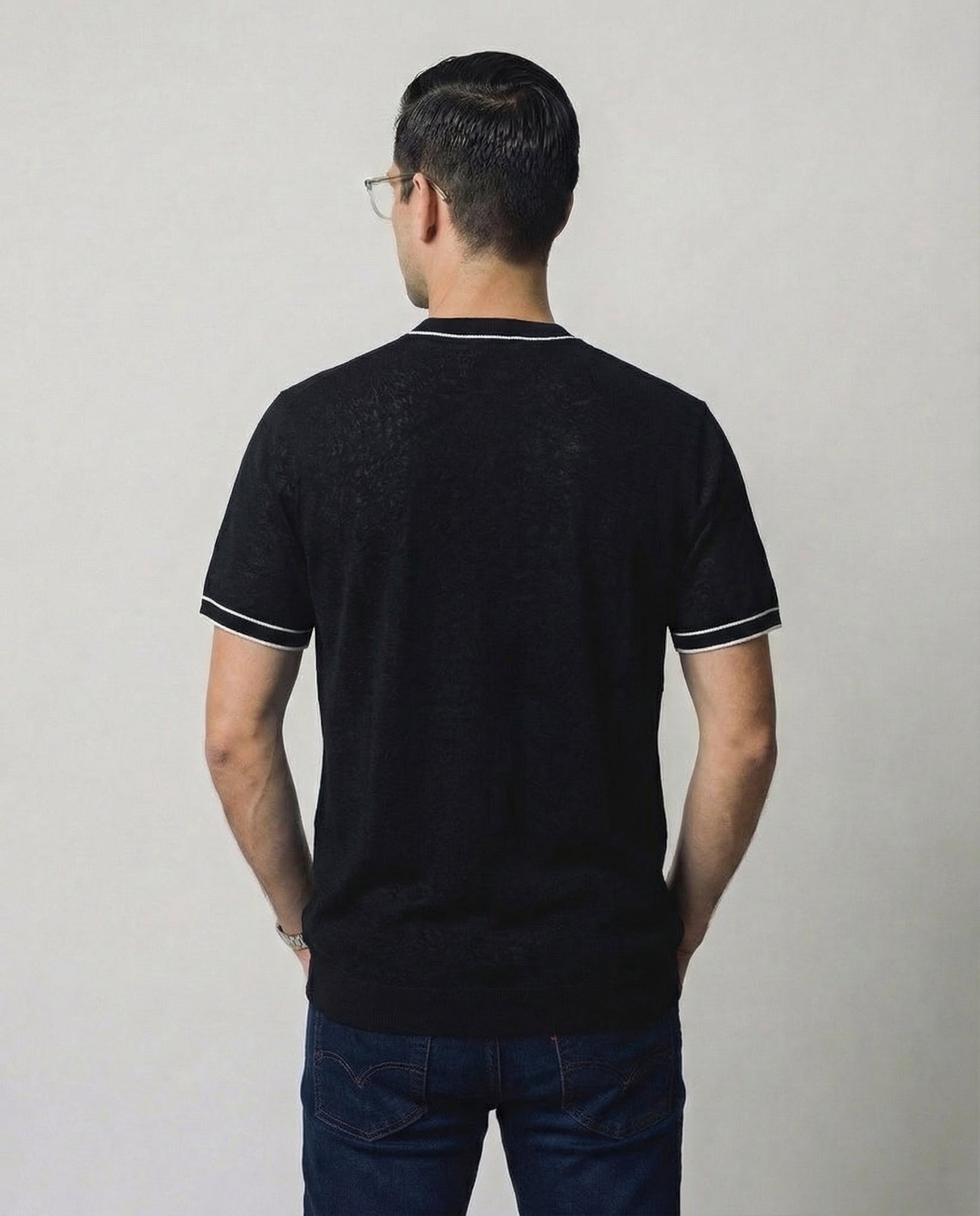 Vertical-Knit Round Neck Sweater