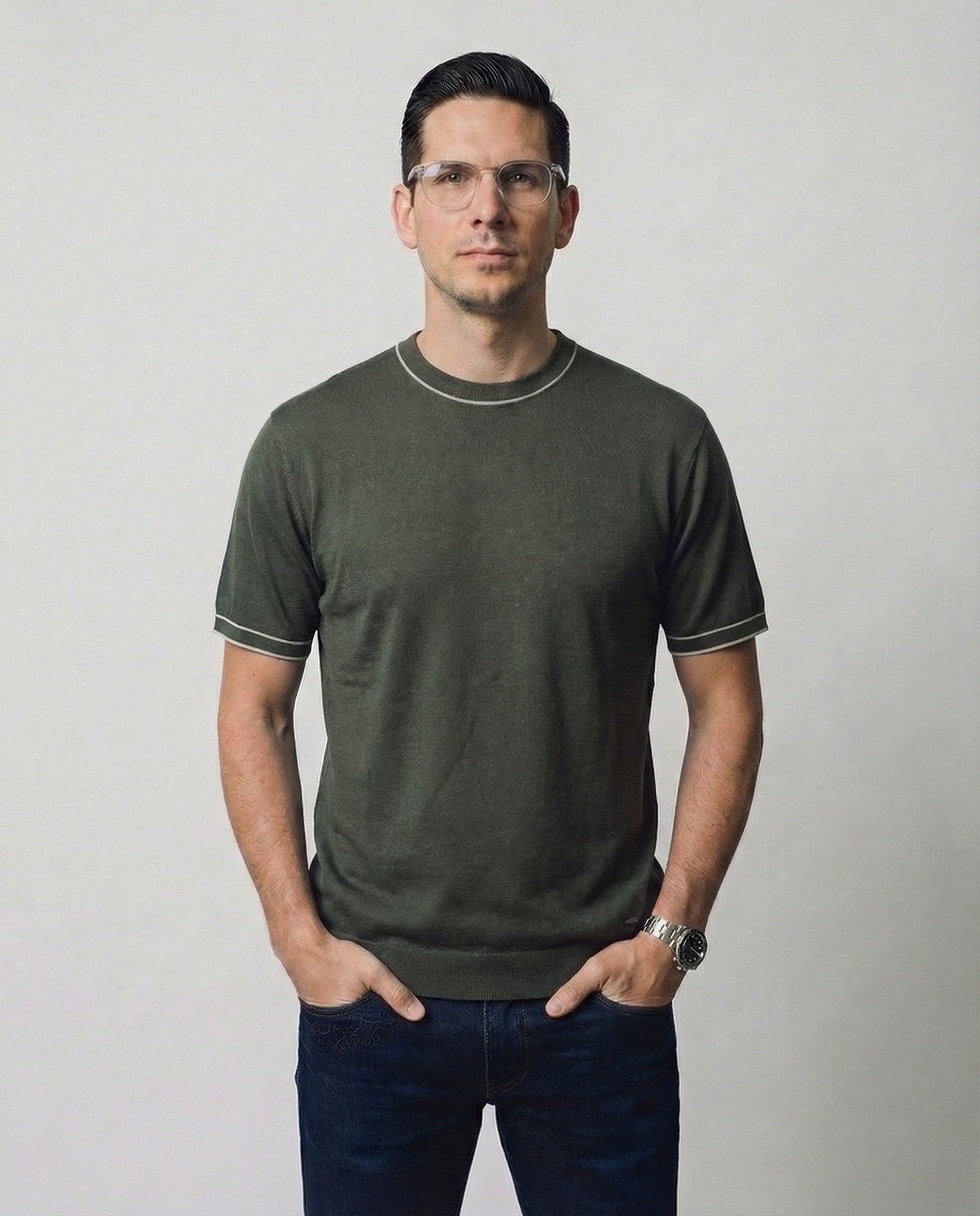 Vertical-Knit Round Neck Sweater