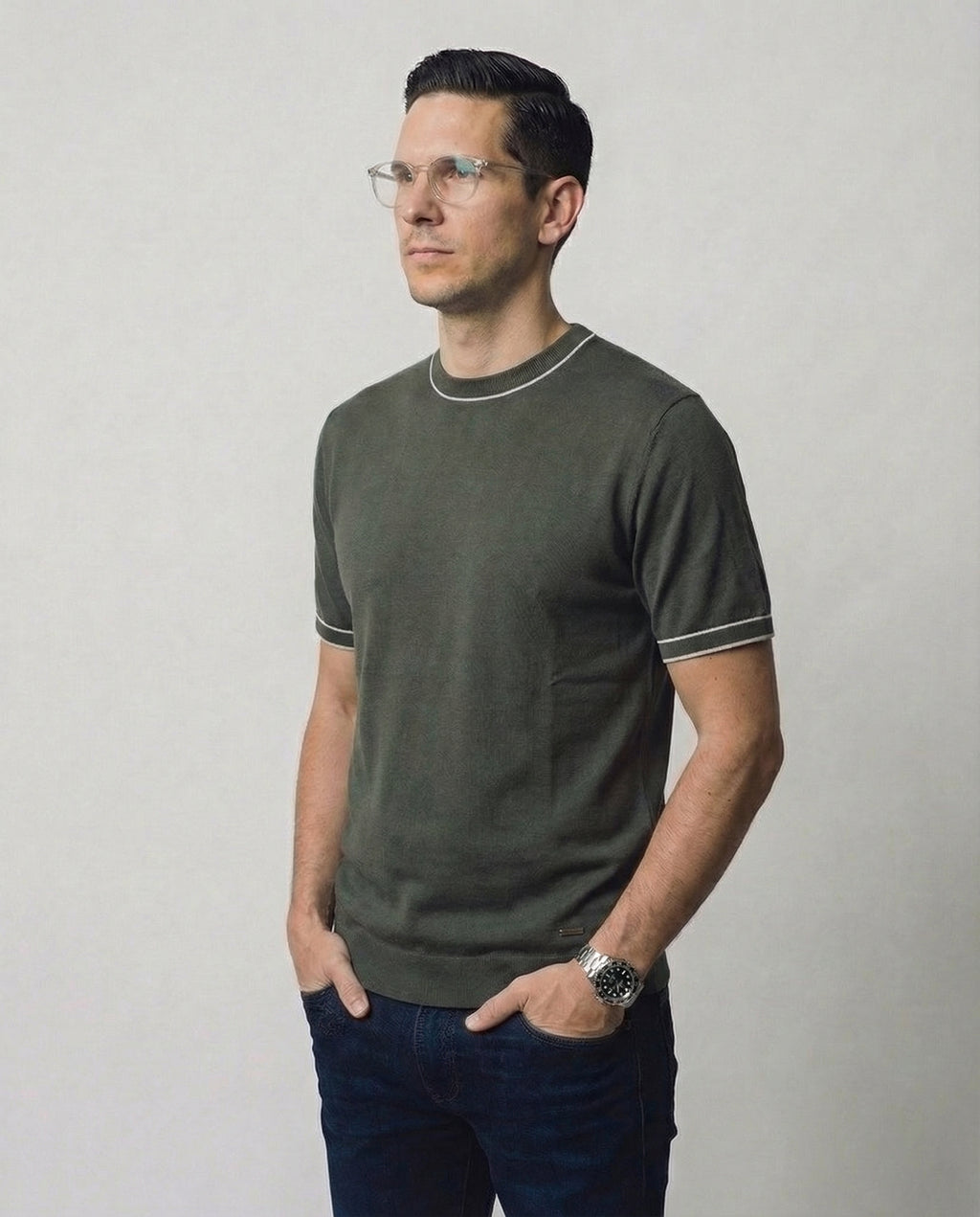 Vertical-Knit Round Neck Sweater